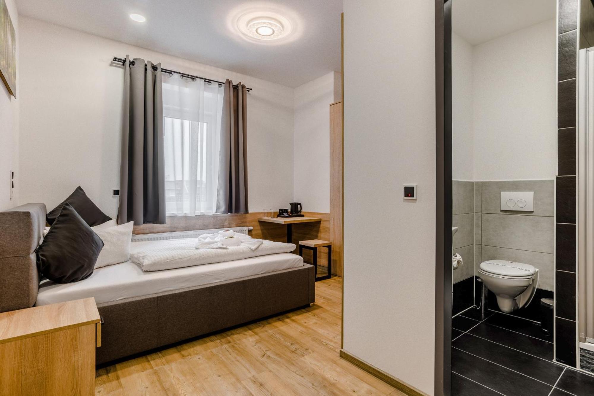 Hotel Montenegro 보름스 외부 사진